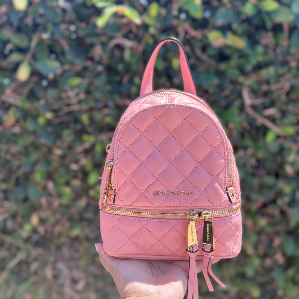 ❌ SOLD ❌Michael Kors Mini Rhea - Picture 3 of 8